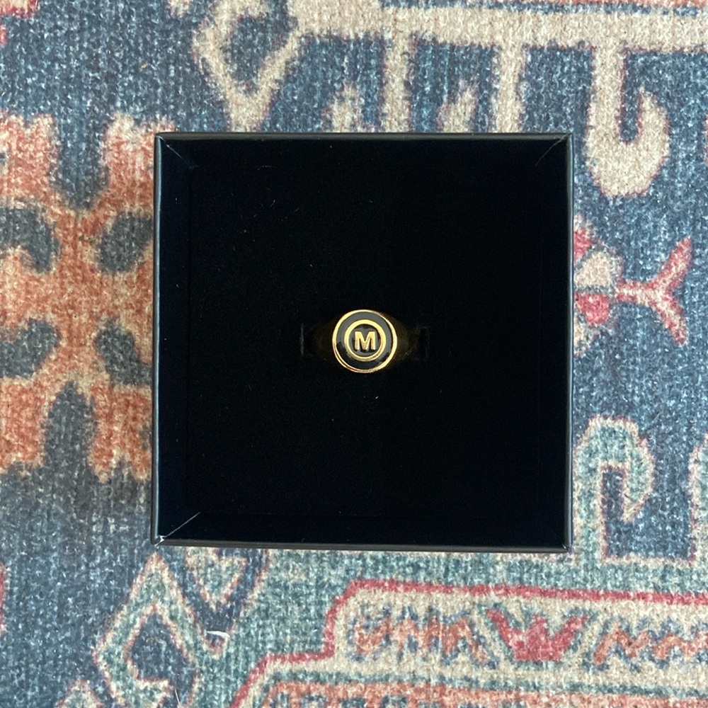 Market M Onyx Ring NWB size 10
